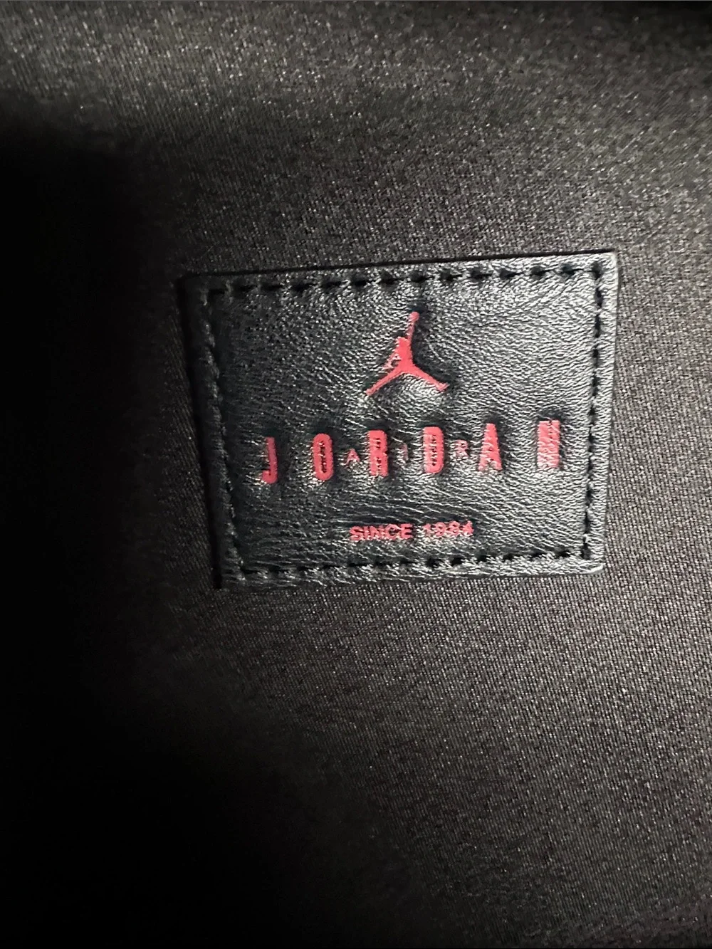 Jordan textured black
